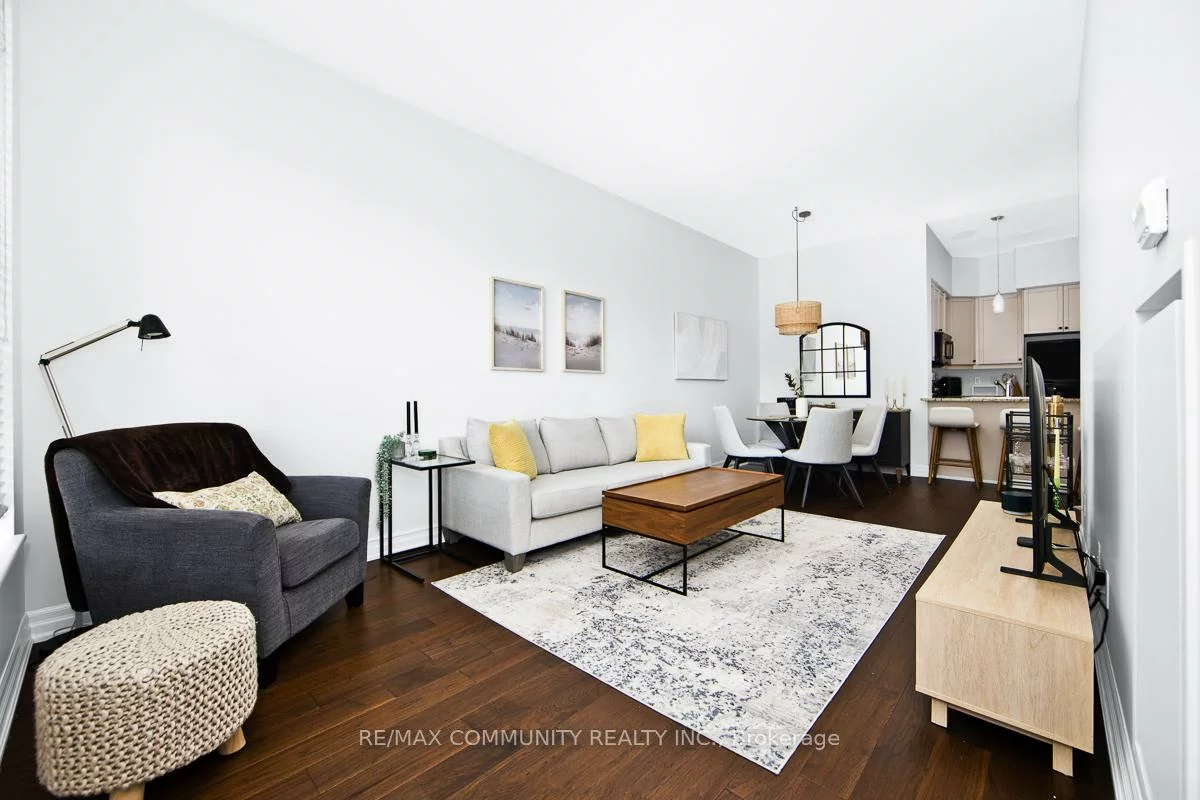 180, John West, Bayview Wellington, Aurora