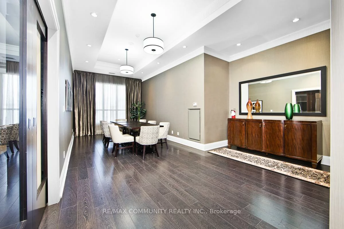 180, John West, Bayview Wellington, Aurora