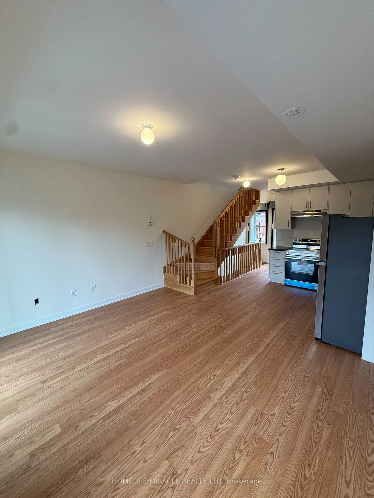 15100, YONGE, Aurora Village, Aurora