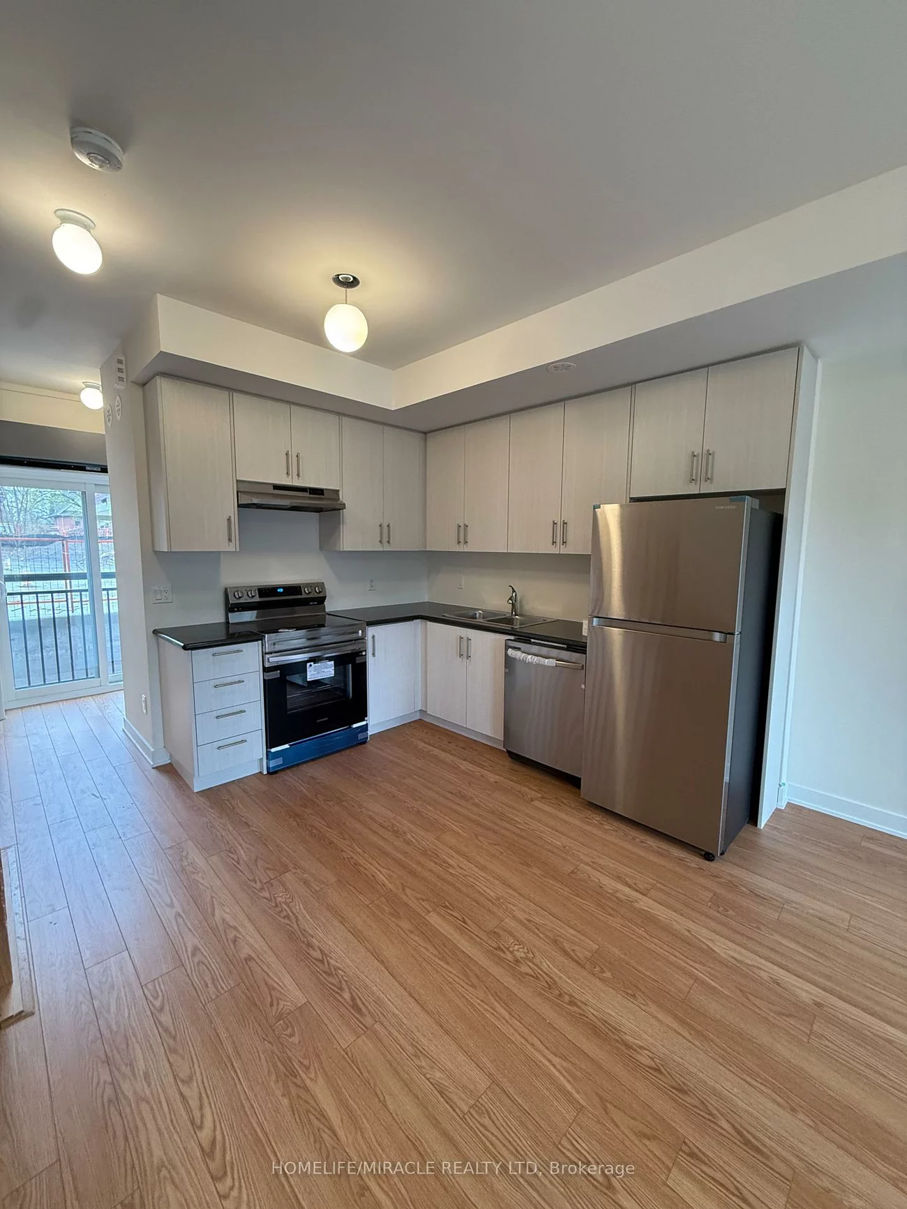 15100, YONGE, Aurora Village, Aurora