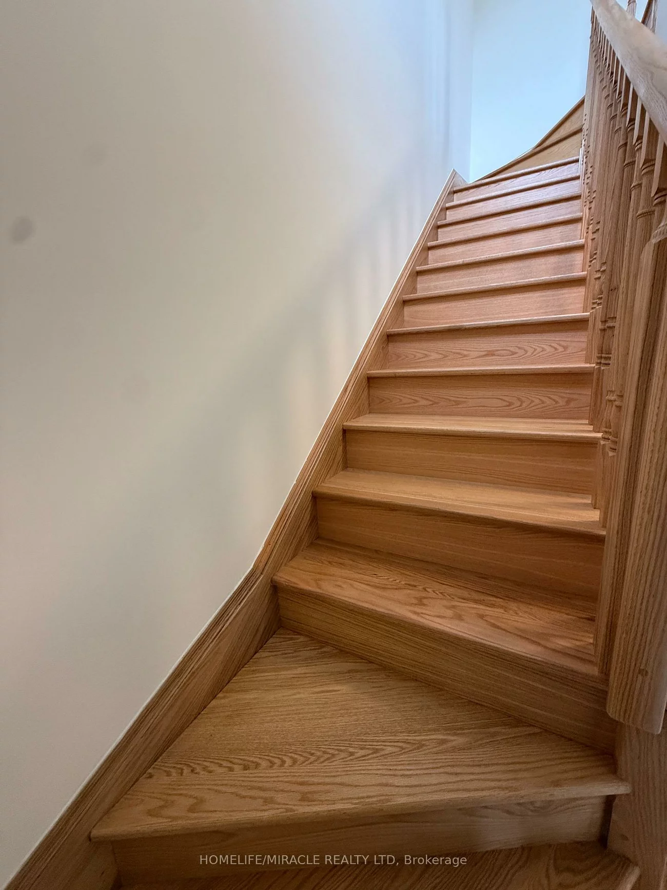 15100, YONGE, Aurora Village, Aurora
