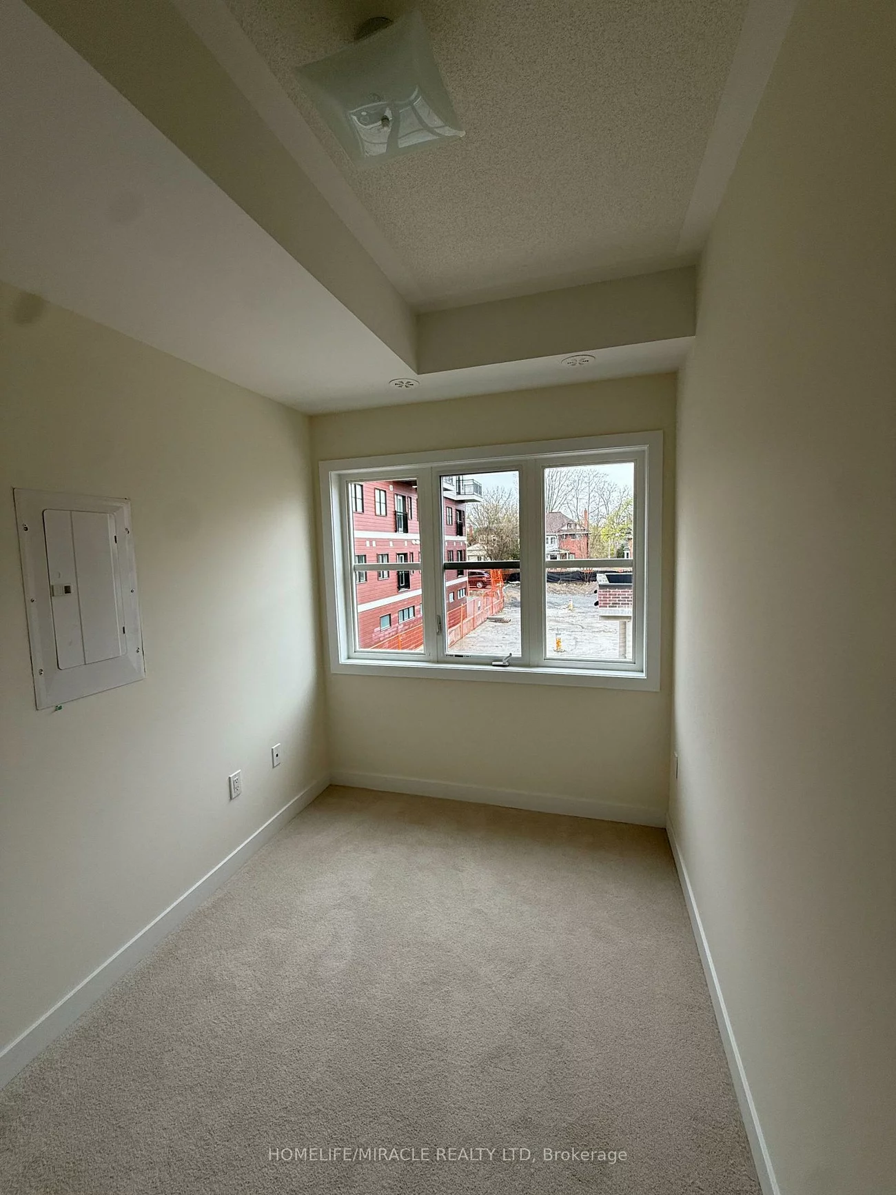 15100, YONGE, Aurora Village, Aurora
