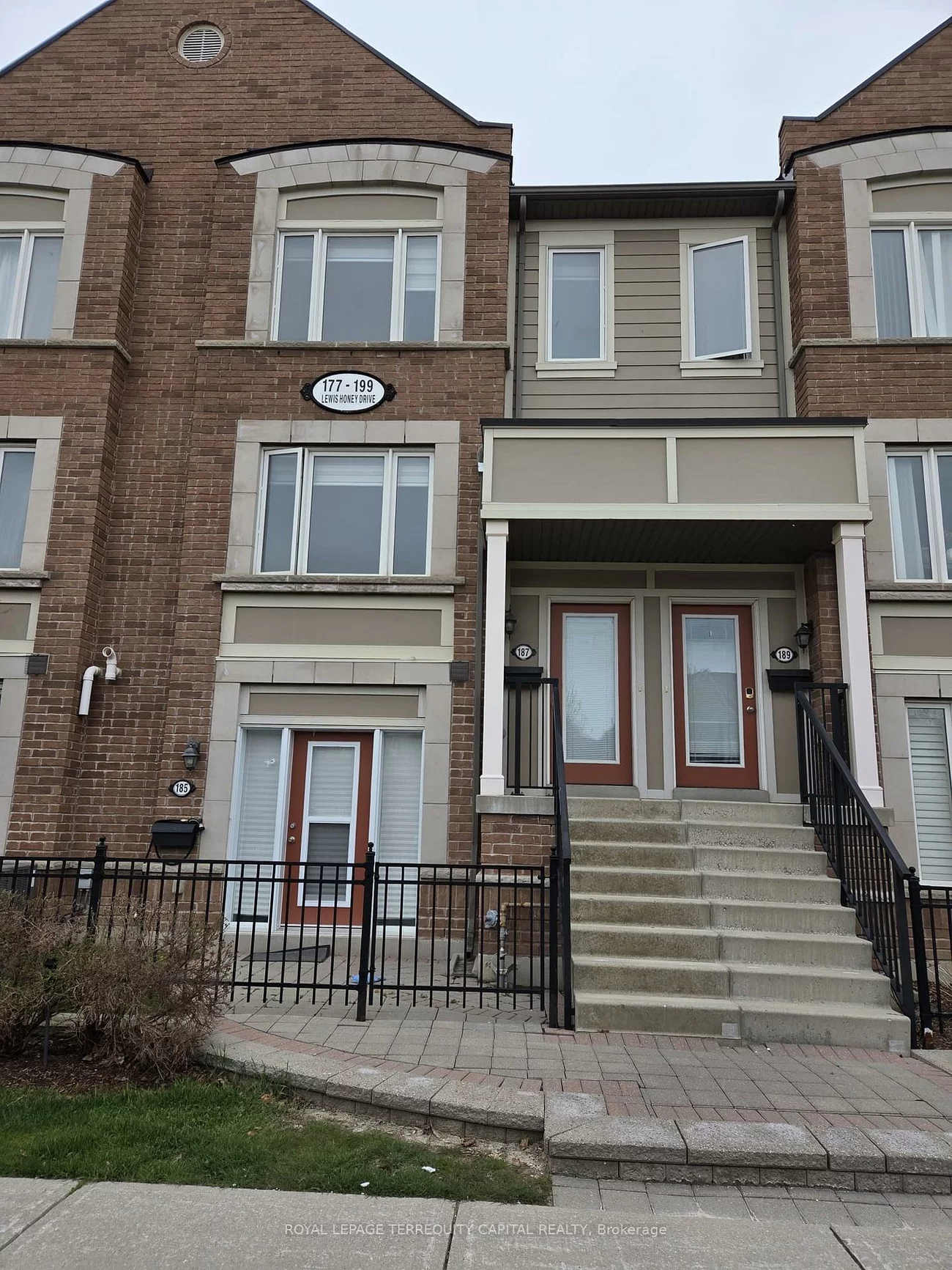 187, Lewis Honey, Bayview Northeast, Aurora