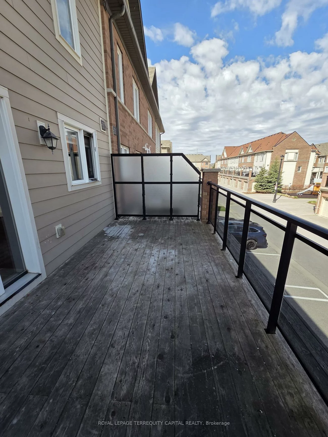 187, Lewis Honey, Bayview Northeast, Aurora