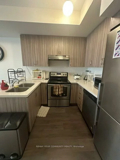 500, Alex Gardner, Aurora Village, Aurora
