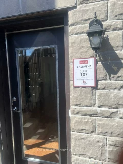 15100, Yonge, Aurora Village, Aurora