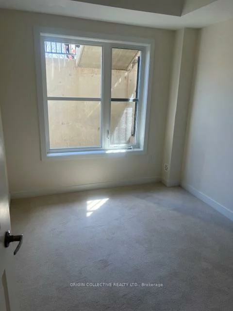 15100, Yonge, Aurora Village, Aurora