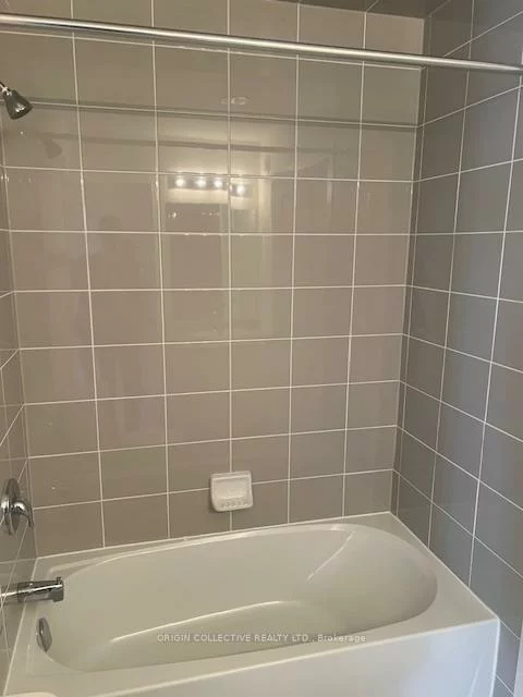 15100, Yonge, Aurora Village, Aurora