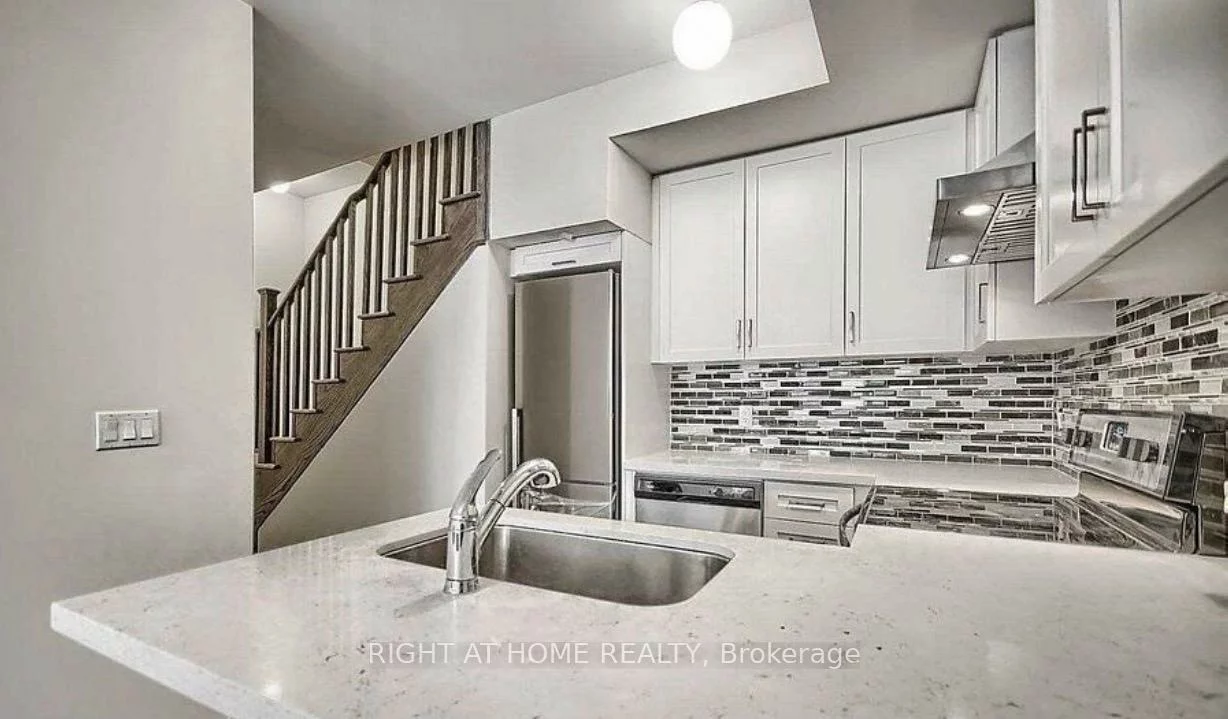 600, Alex Gardner, Aurora Village, Aurora