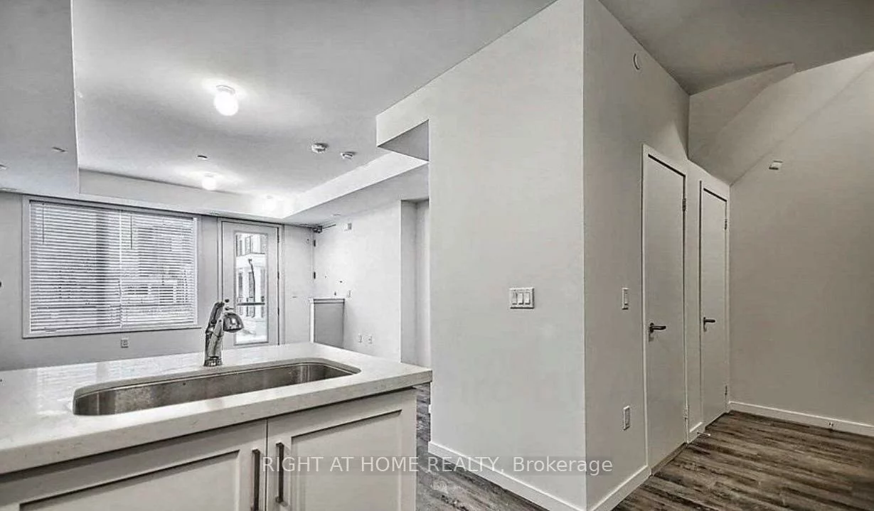 600, Alex Gardner, Aurora Village, Aurora