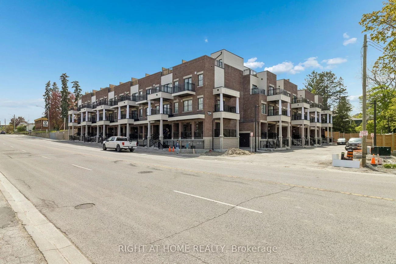 15100, Yonge, Aurora Village, Aurora