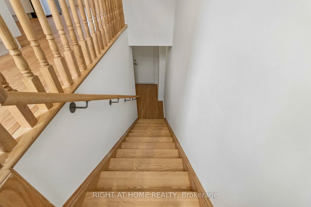 15100, Yonge, Aurora Village, Aurora