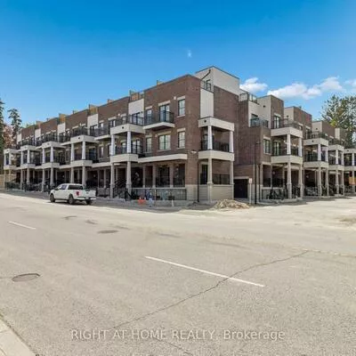 15100, Yonge, Aurora Village, Aurora