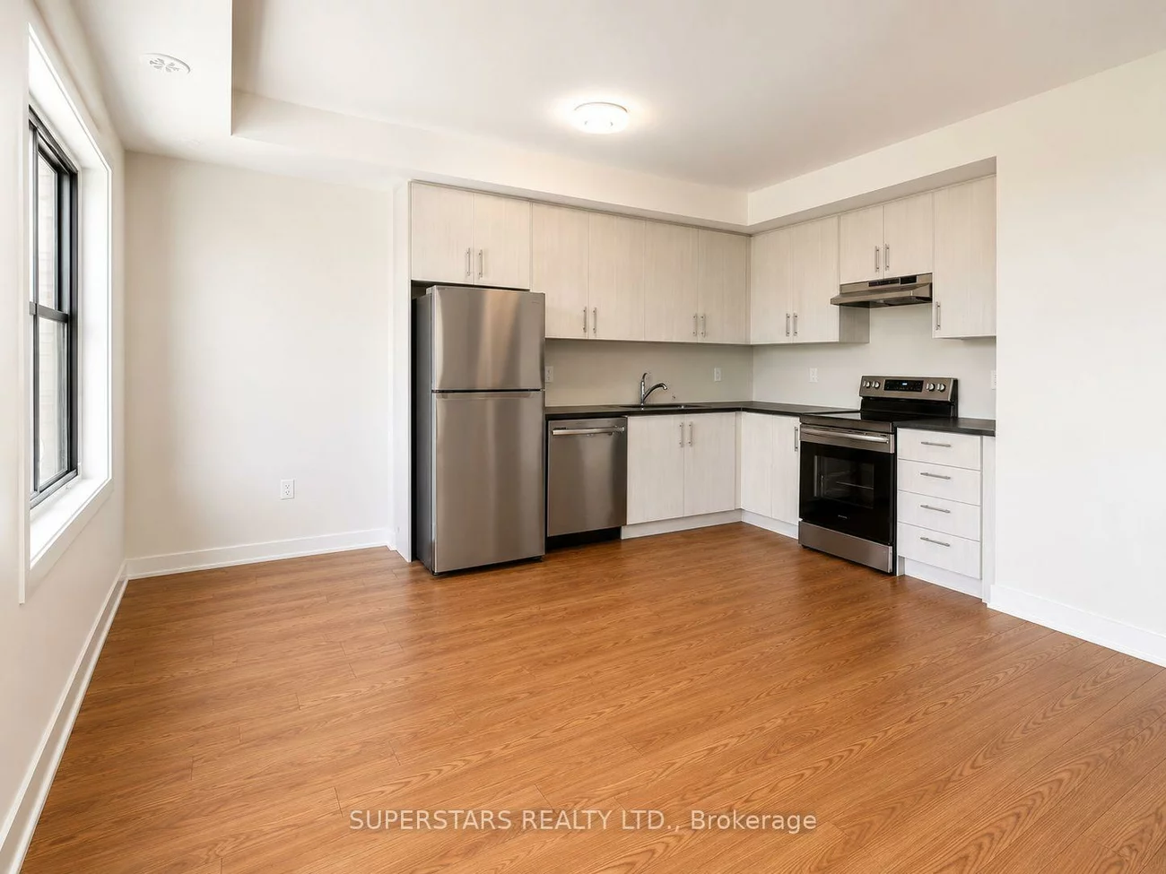 15100, Yonge, Aurora Village, Aurora