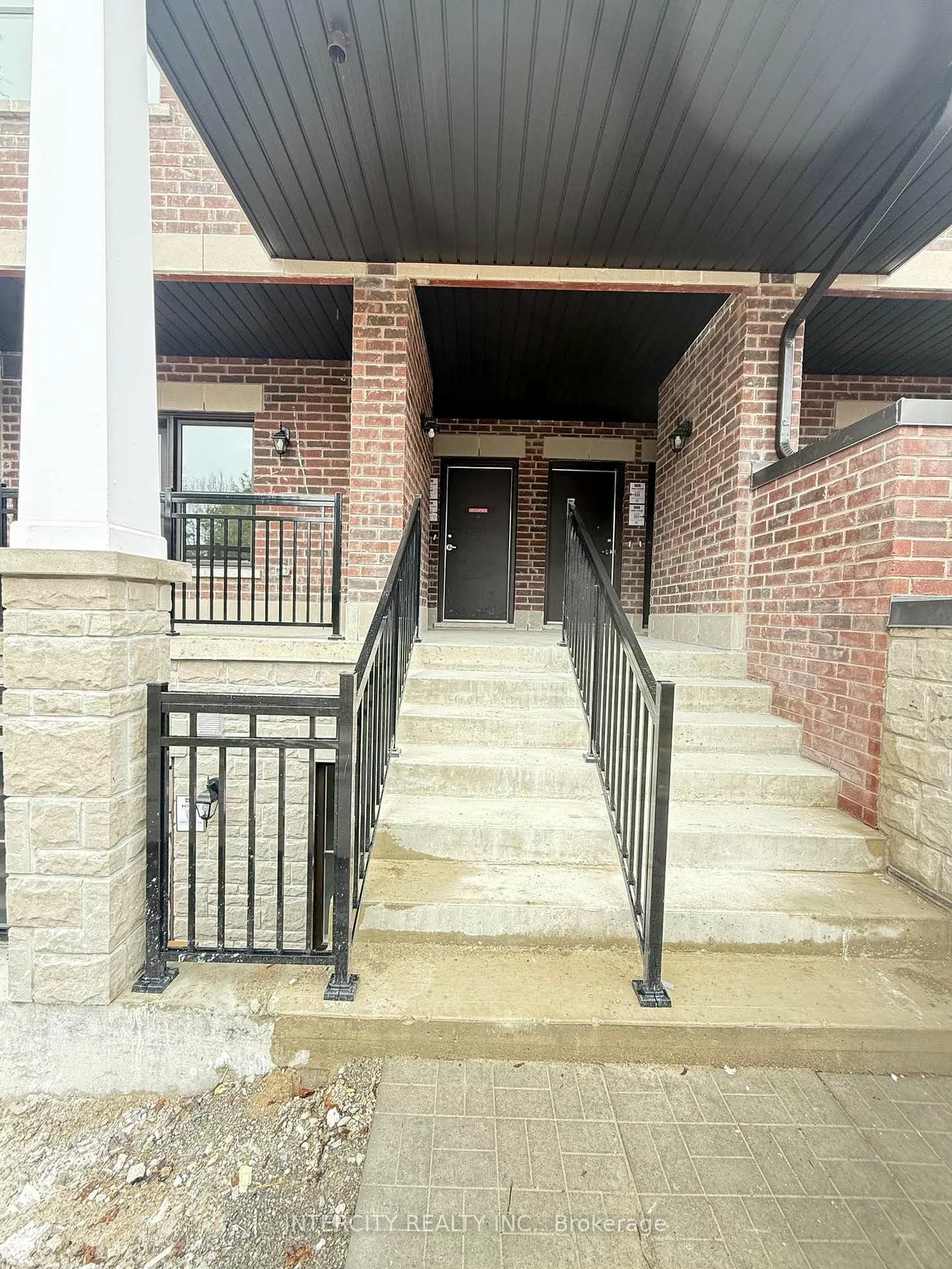 111-15100, Yonge, Aurora Village, Aurora