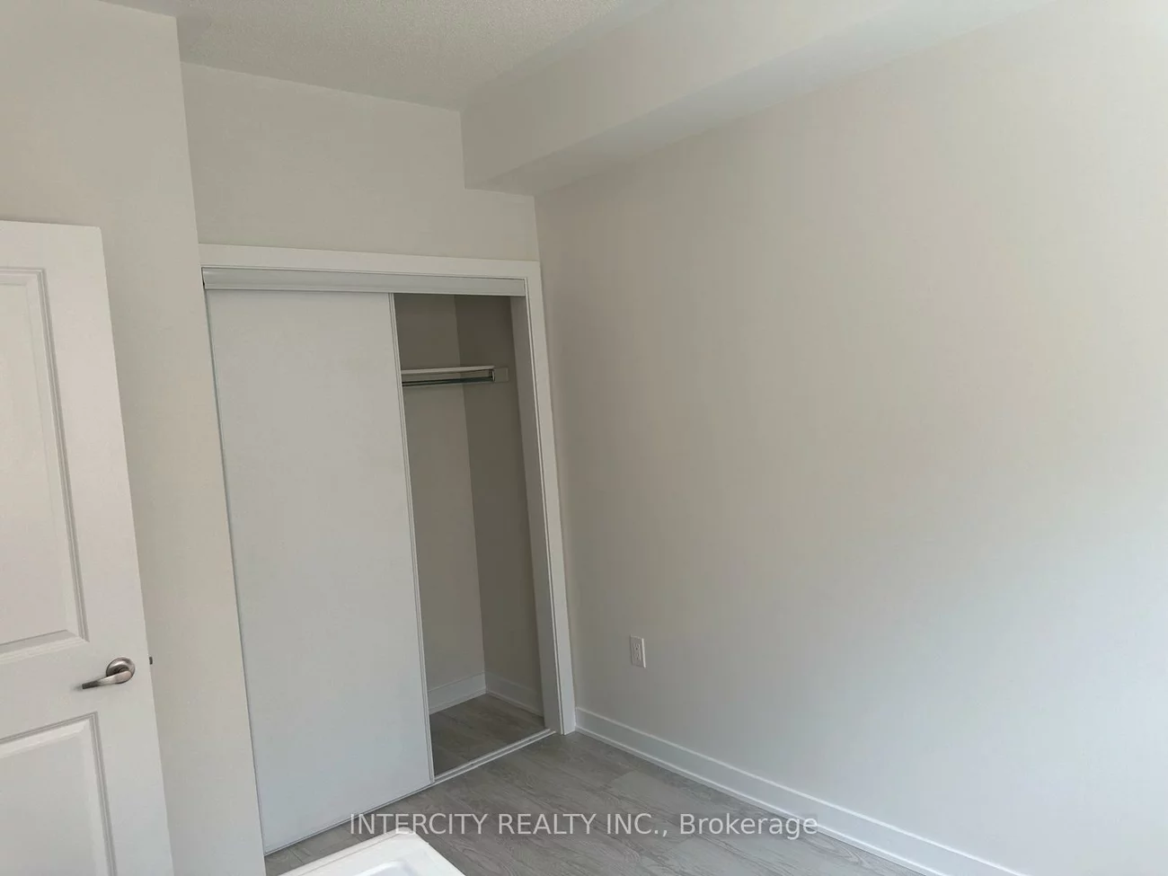 103-15100, Yonge, Aurora Village, Aurora