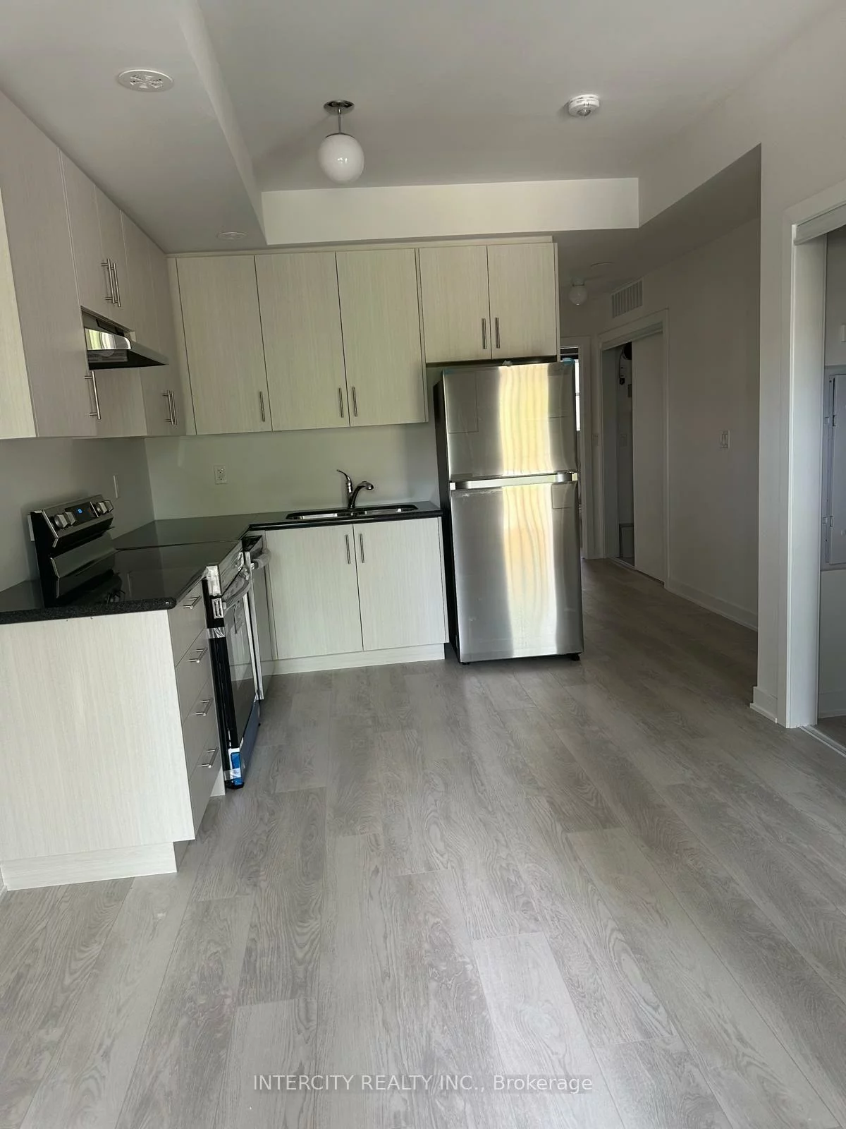 103-15100, Yonge, Aurora Village, Aurora