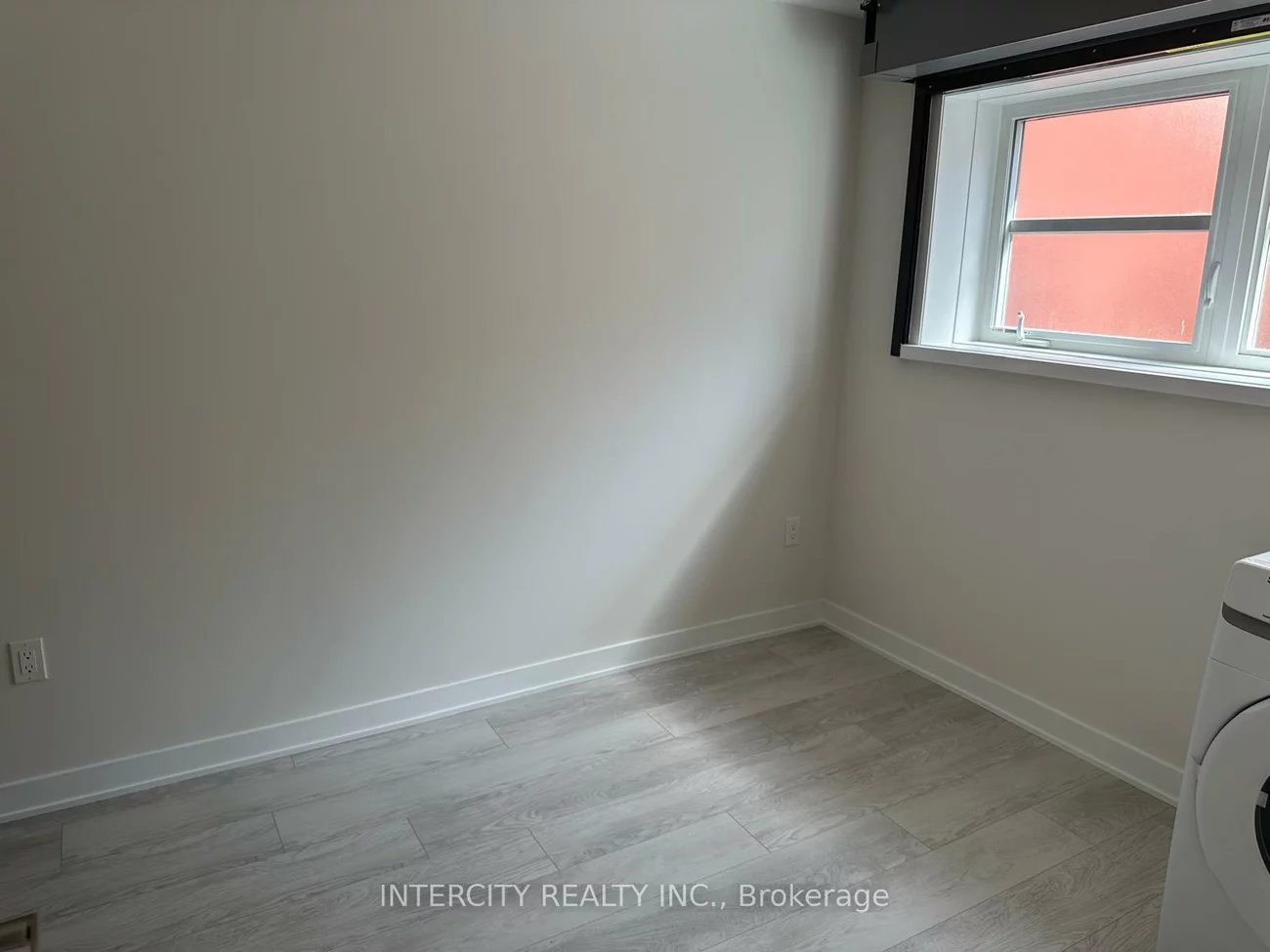 103-15100, Yonge, Aurora Village, Aurora