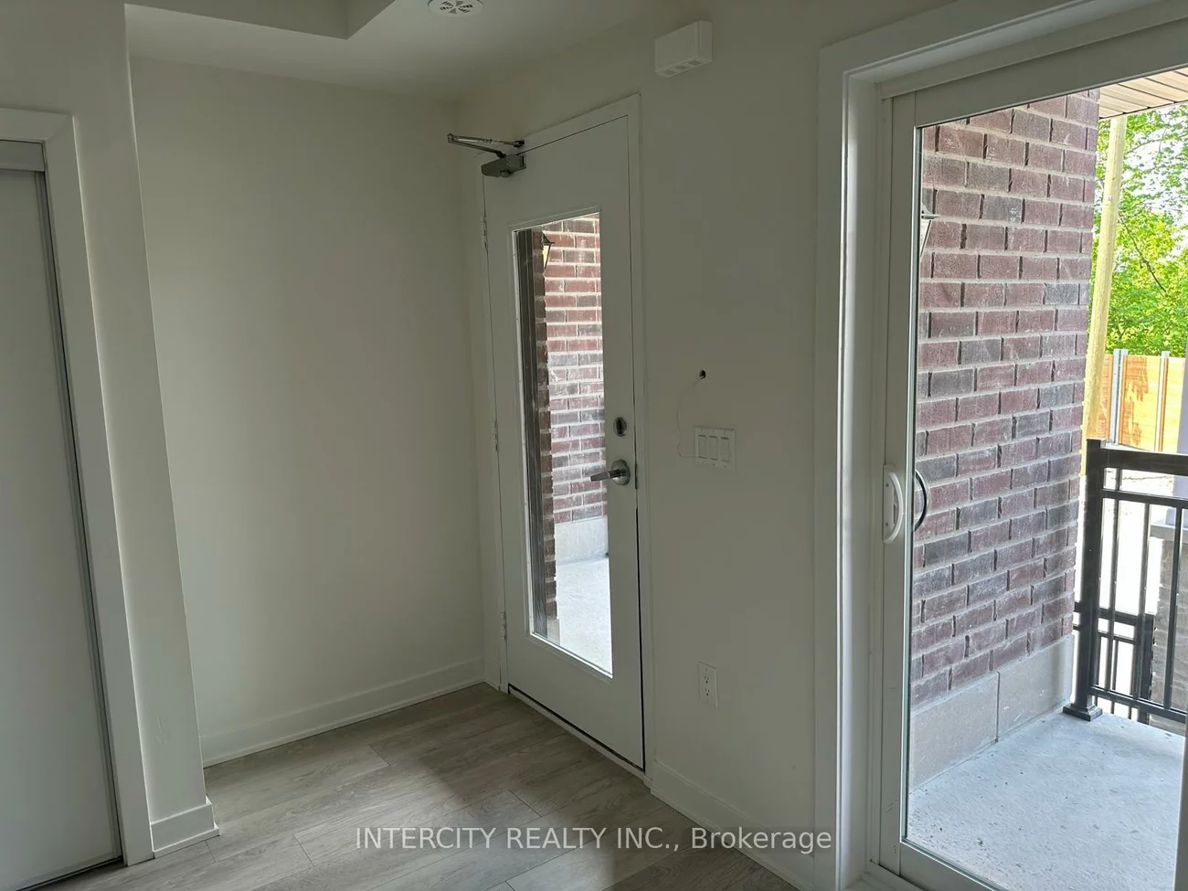 103-15100, Yonge, Aurora Village, Aurora