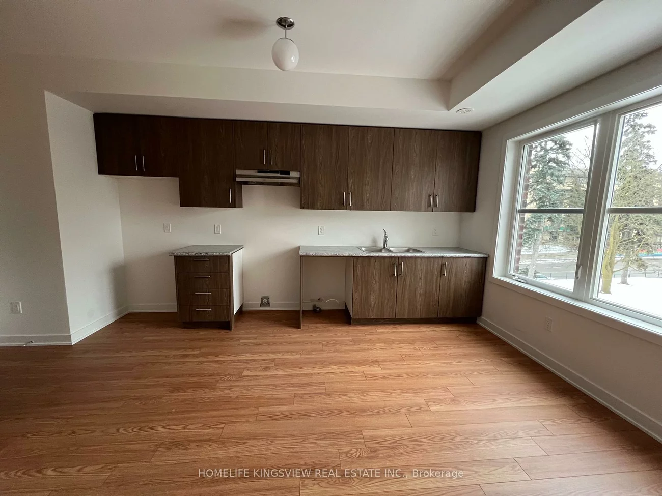 15100, YONGE, Aurora Village, Aurora