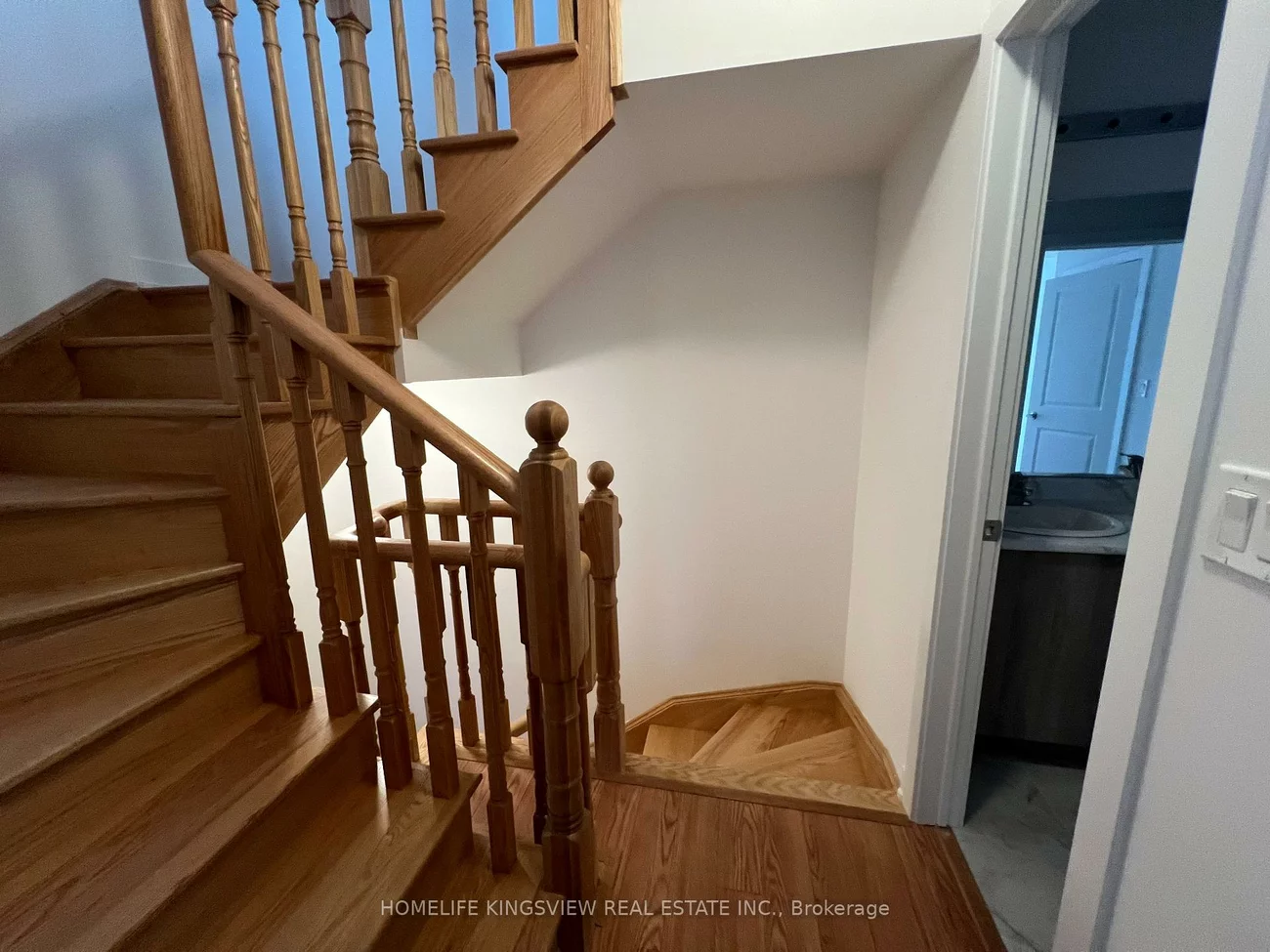 15100, YONGE, Aurora Village, Aurora