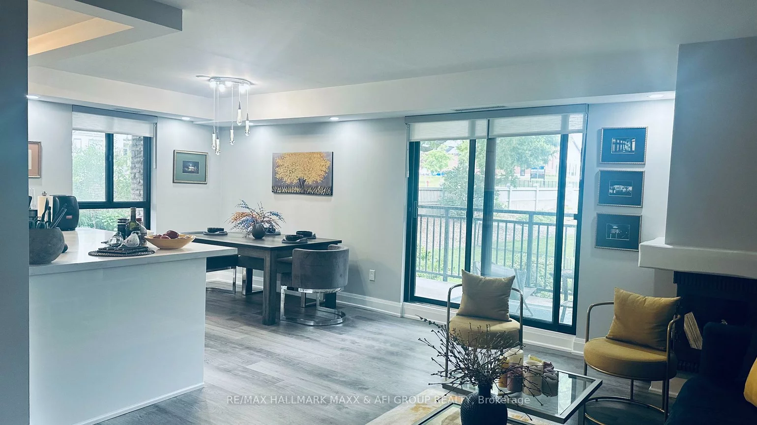 15390, Yonge, Aurora Heights, Aurora