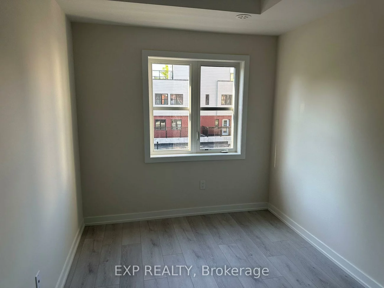 15100, Yonge, Aurora Village, Aurora