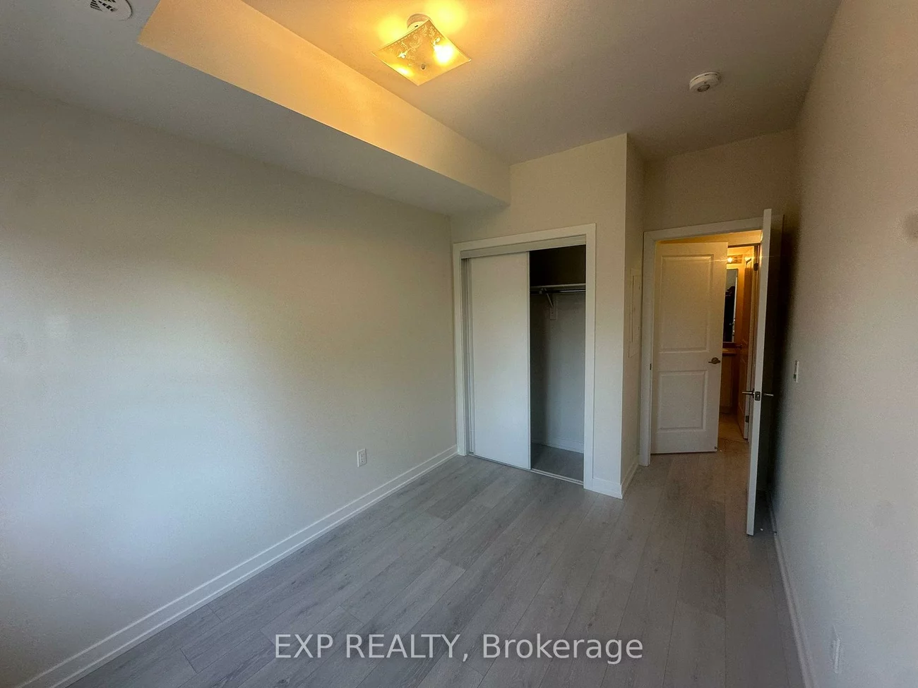 15100, Yonge, Aurora Village, Aurora