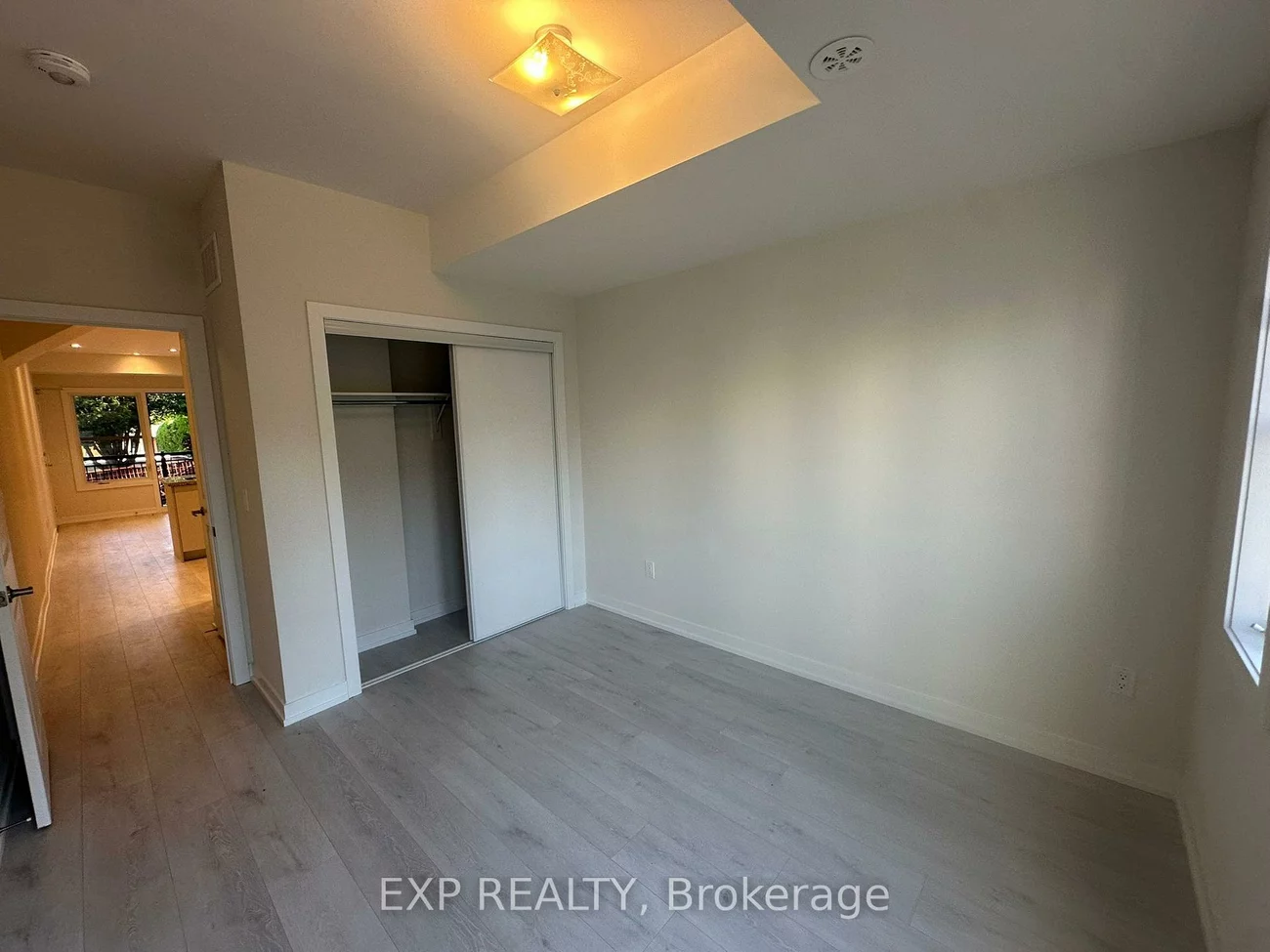 15100, Yonge, Aurora Village, Aurora