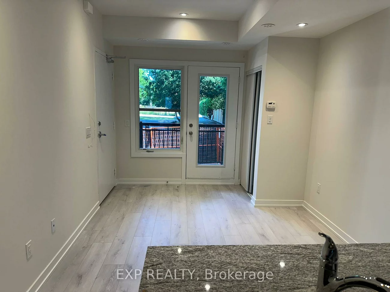 15100, Yonge, Aurora Village, Aurora