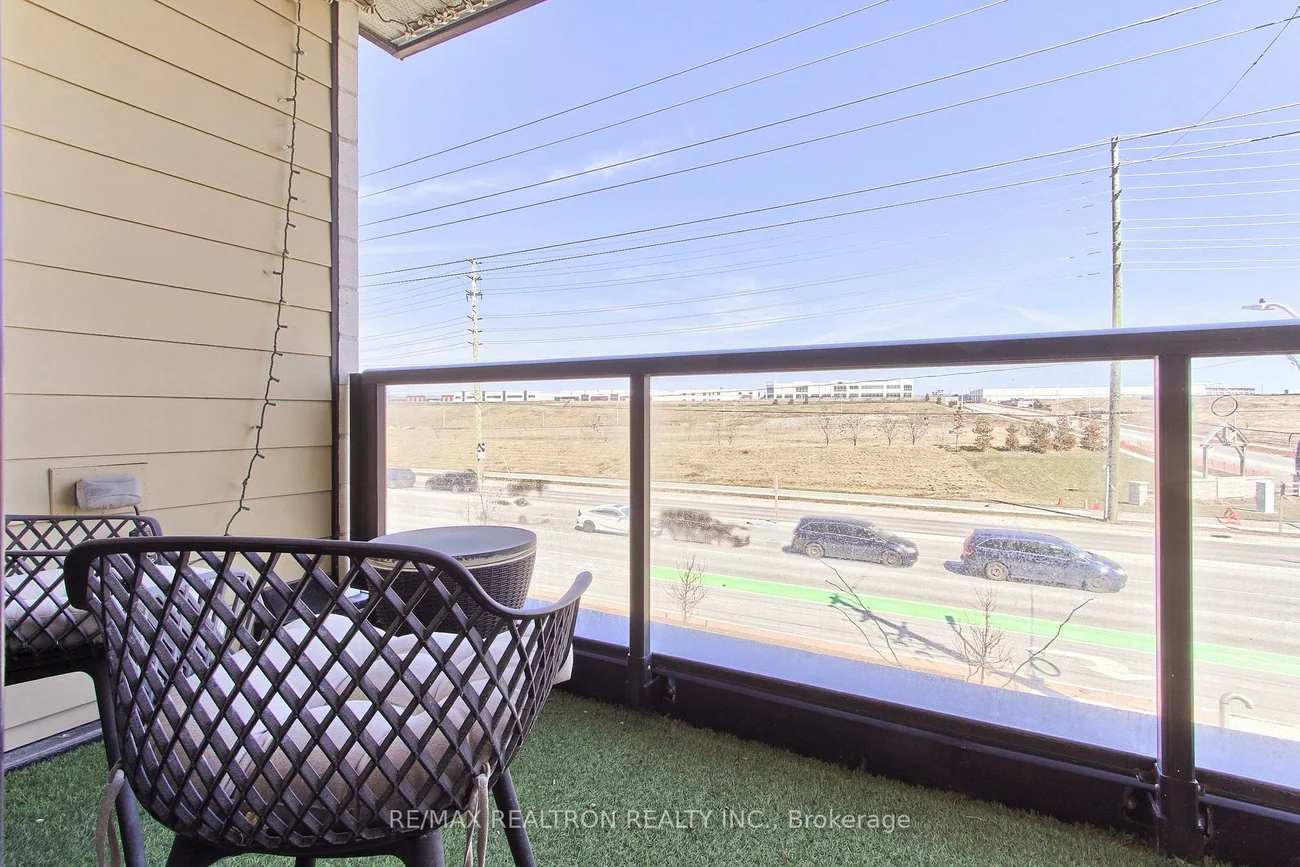 555, William Graham Dr, Rural Aurora, Aurora