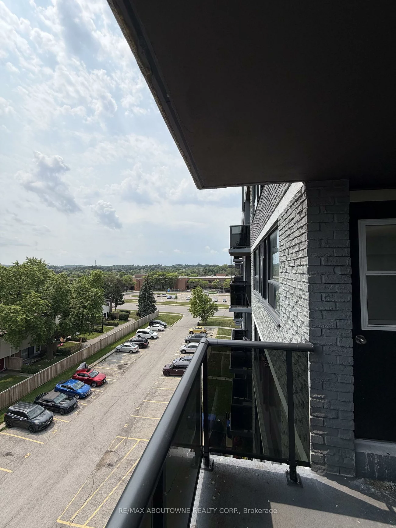 147, Wellington, Aurora Village, Aurora