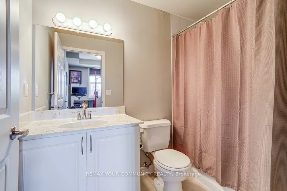 15450, Yonge, Aurora Heights, Aurora