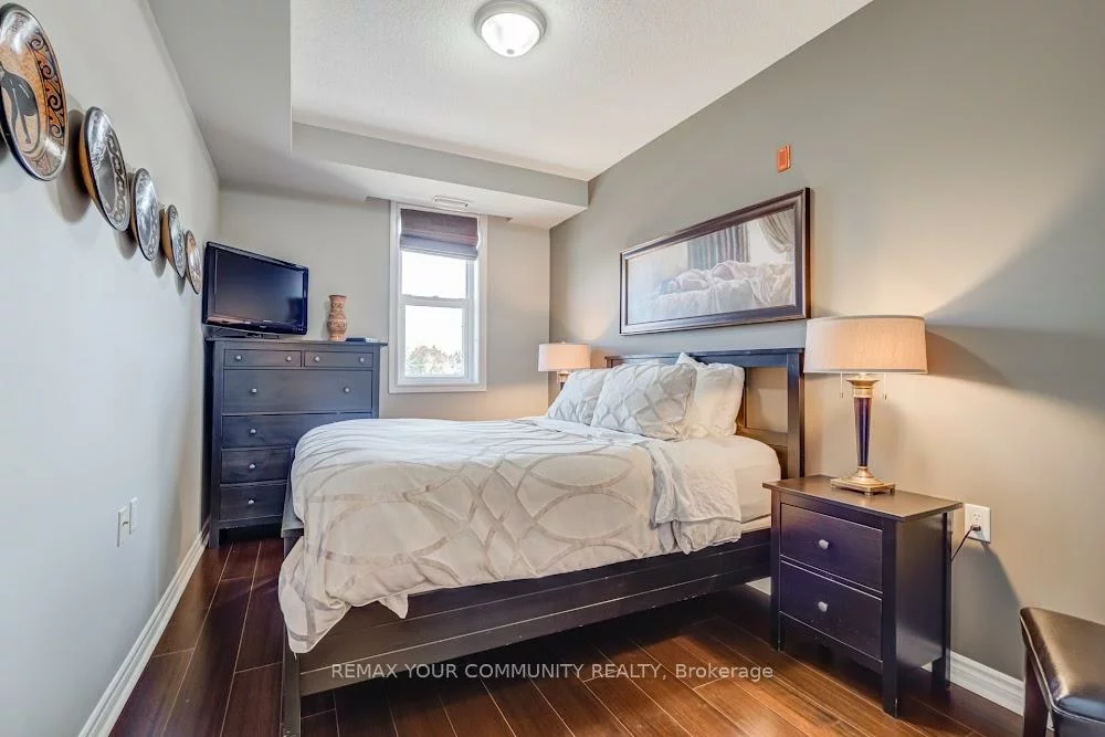 15450, Yonge, Aurora Heights, Aurora