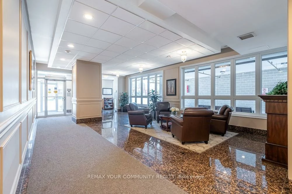 15450, Yonge, Aurora Heights, Aurora