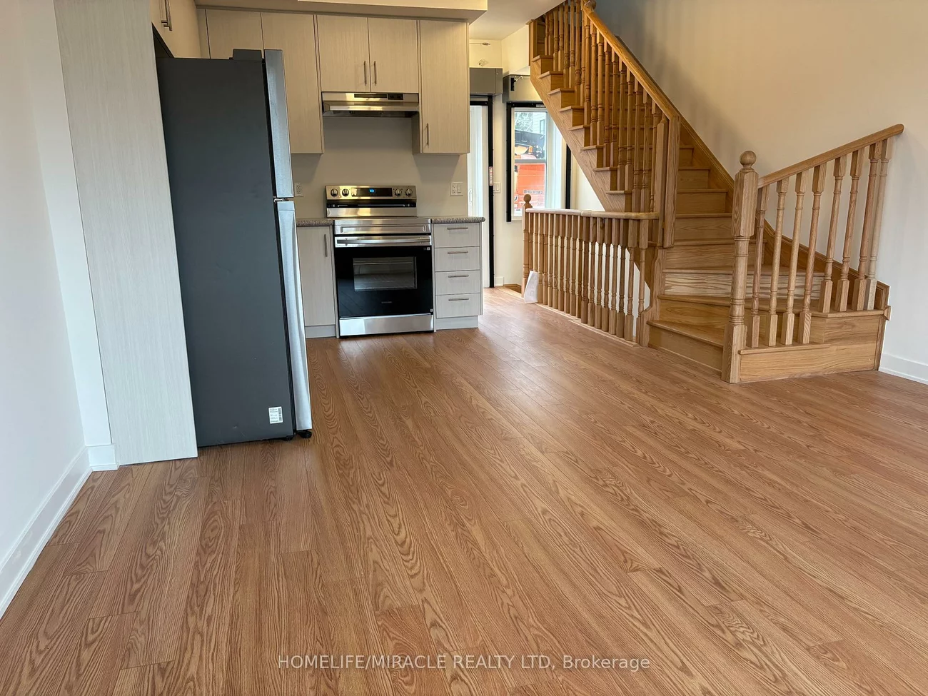 15100, Yonge, Aurora Village, Aurora