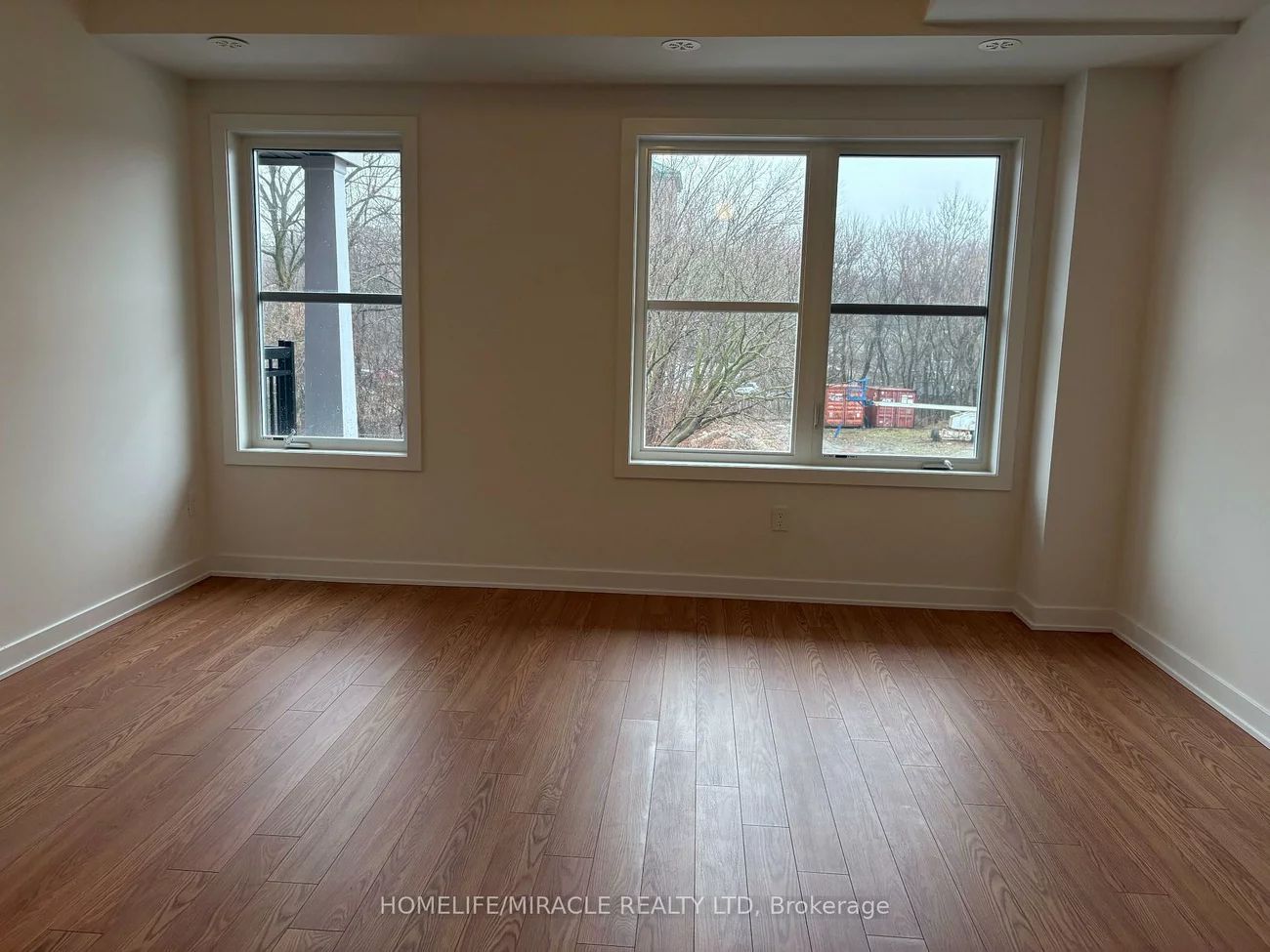15100, Yonge, Aurora Village, Aurora