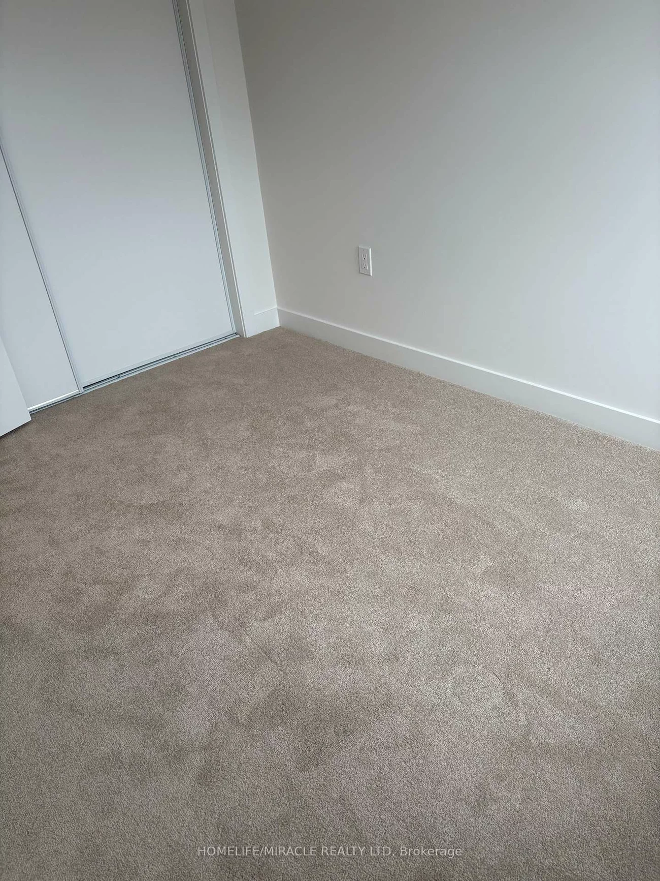 15100, Yonge, Aurora Village, Aurora