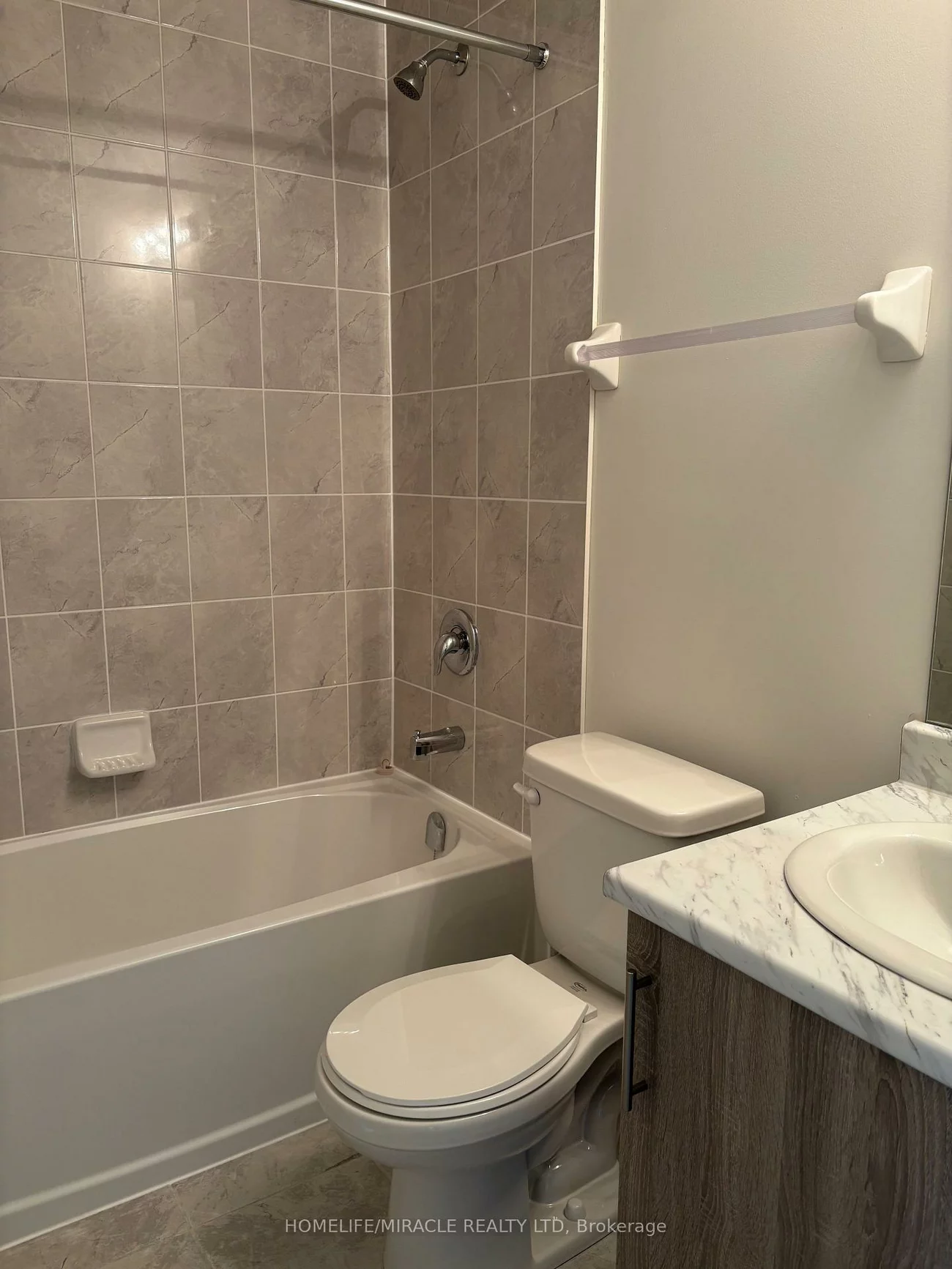 15100, Yonge, Aurora Village, Aurora