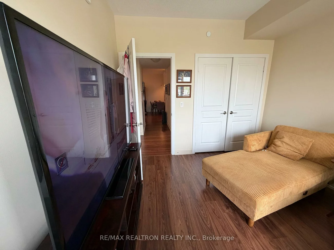 555, William Graham, Bayview Wellington, Aurora