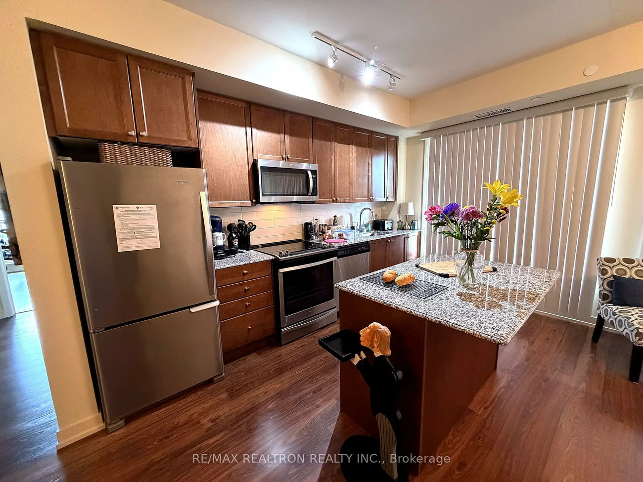 555, William Graham, Bayview Wellington, Aurora