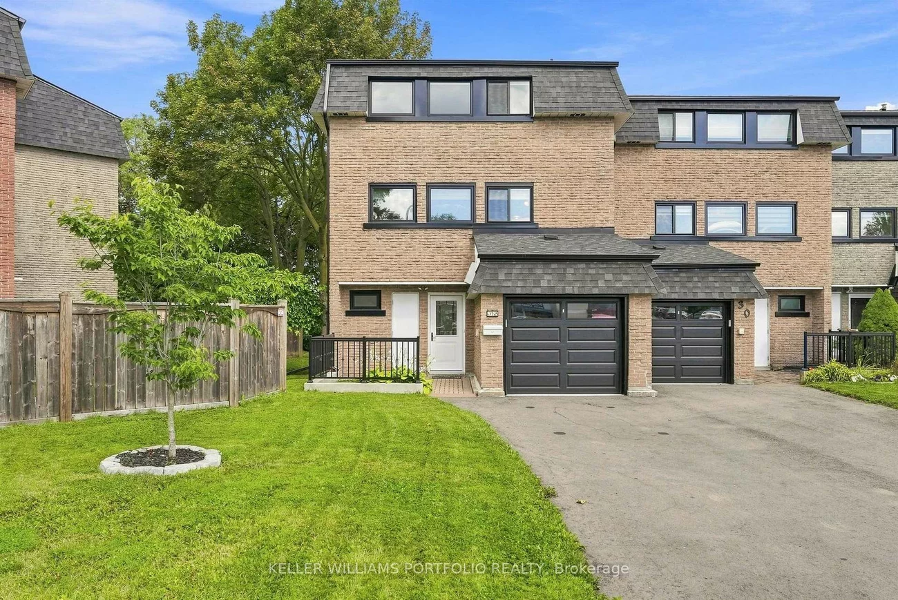 32, Henderson, Aurora Highlands, Aurora