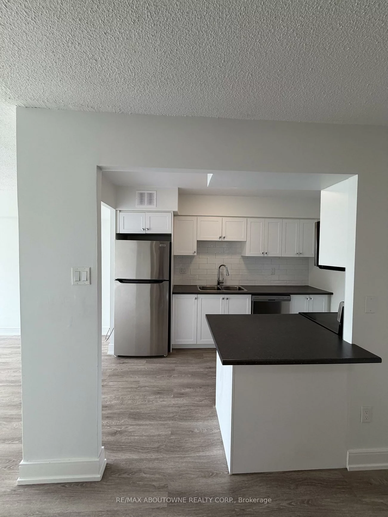 147, Wellington, Aurora Village, Aurora