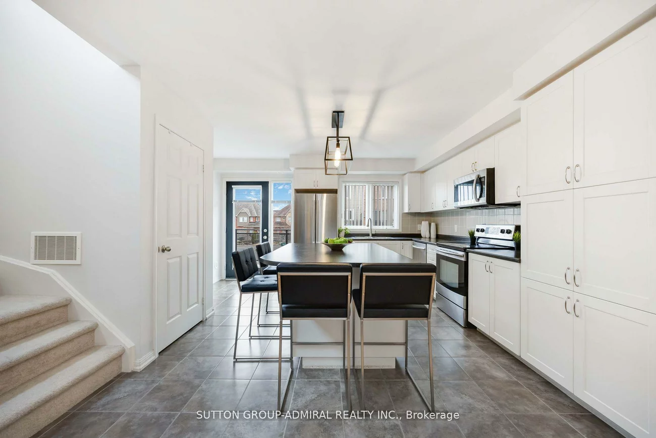 60, Harry Penrose, Bayview Northeast, Aurora