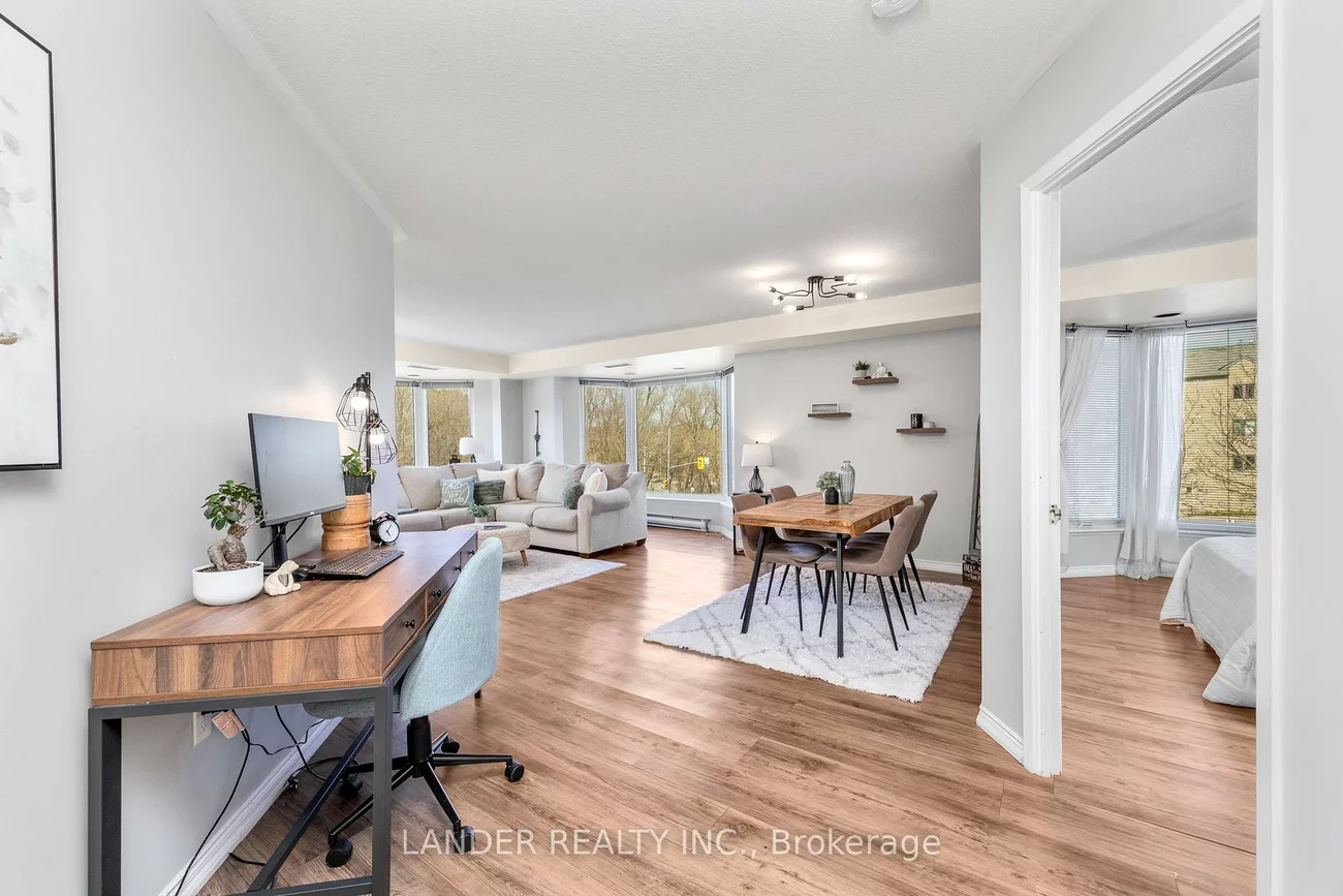 85, WELLINGTON, Aurora Village, Aurora