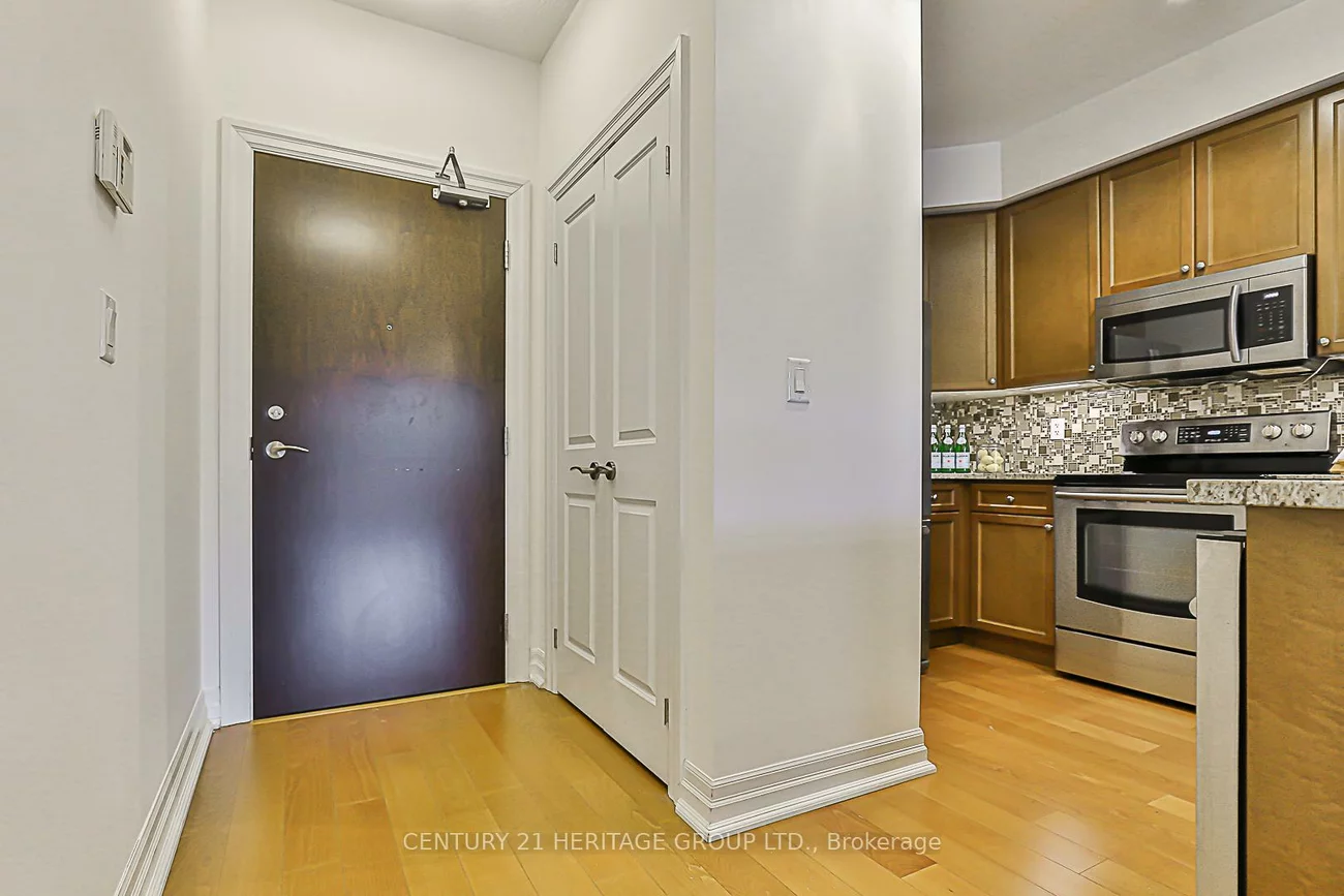 180, John West, Bayview Wellington, Aurora