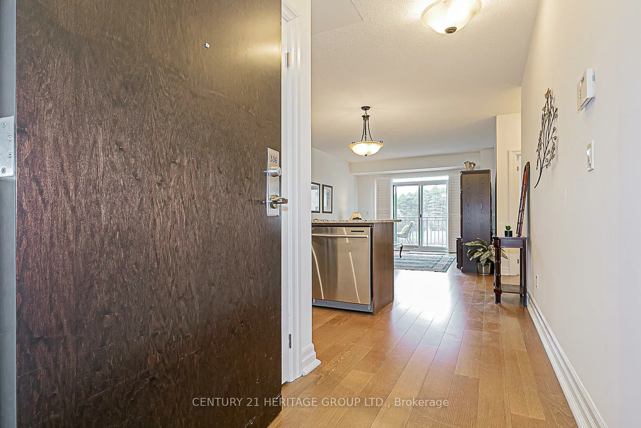 180, John West, Bayview Wellington, Aurora