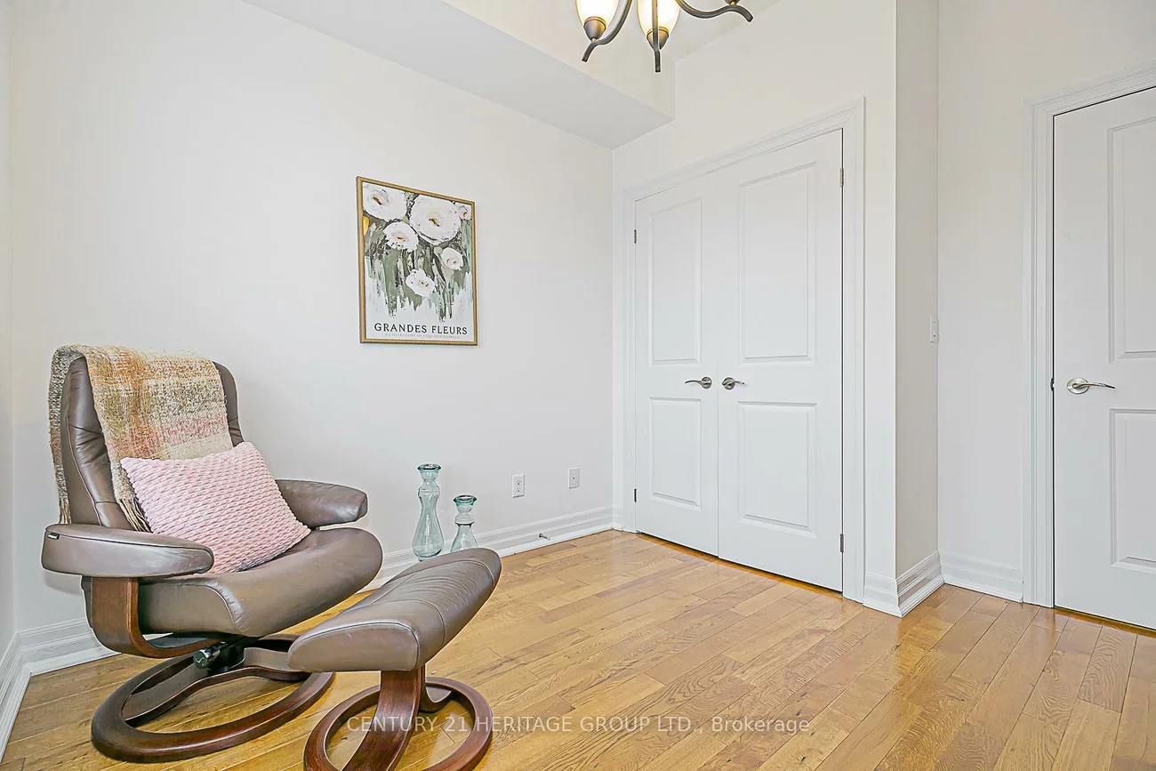 180, John West, Bayview Wellington, Aurora