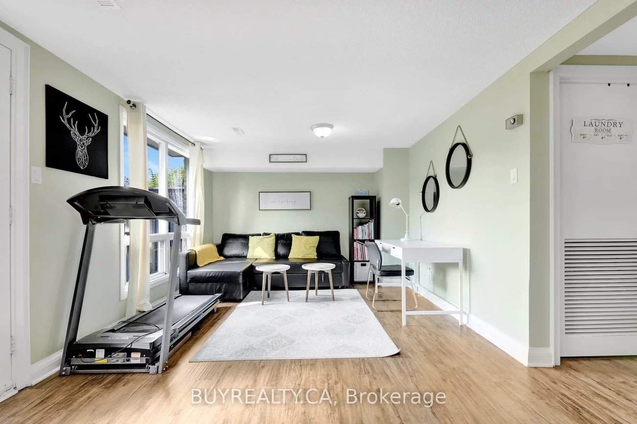 104, Poplar, Aurora Highlands, Aurora