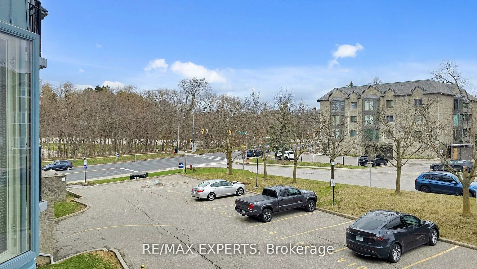 85, Wellington, Aurora Village, Aurora
